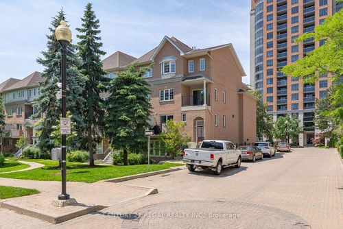 124 Grandview Way, Toronto, ON, M2N6V2 | Card Image