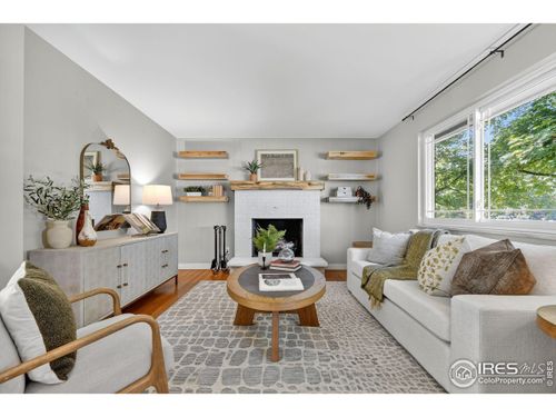 880 Gilpin Dr, Boulder, CO, 80303-2523 | Card Image