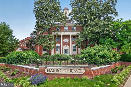 1-1301 E Abingdon Dr, ALEXANDRIA, VA, 22314-1150 | Card Image