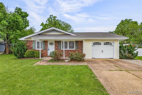 1402 Krei Blvd, Farmington, MO, 63640-1057 | Card Image