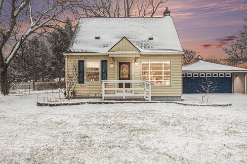 35425 5 Mile Rd, Livonia, MI, 48154-2366 | Card Image