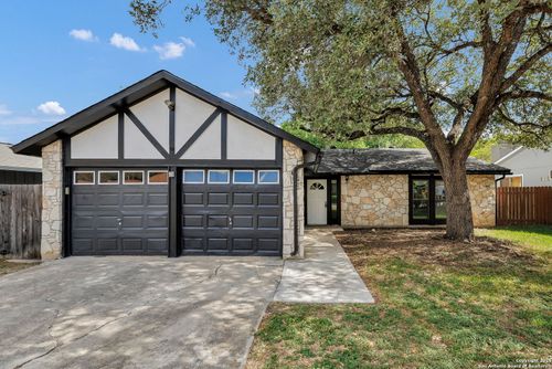 5915 Lake Champlain St, San Antonio, TX, 78233-5261 | Card Image