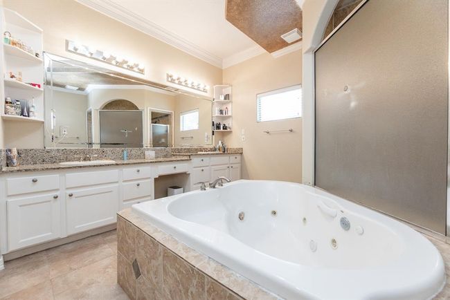 16206 Lobo Ln, House other with 6 bedrooms, 6 bathrooms and 3 parking in Spring TX | Image 24