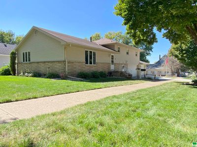 150 4th St Se, House other with 4 bedrooms, 2 bathrooms and null parking in LeMars IA | Image 3