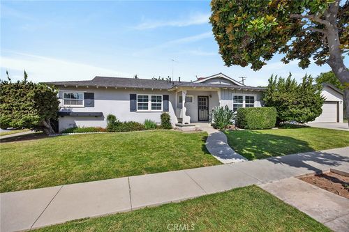 241 Marin St, La Habra, CA, 90631-5112 | Card Image