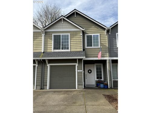 744 Nw 3rd Ave, Canby, OR, 97013-3447 | Card Image