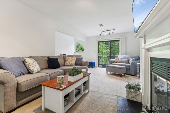 2202 - 2202 Privet Way, Townhouse with 2 bedrooms, 2 bathrooms and null parking in Basking Ridge NJ | Image 5