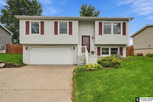 2121 W Sandpiper Ln, Lincoln, NE, 68528-2132 | Card Image