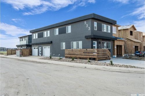 533 Sharma Cres, Saskatoon, SK, S7W0Y3 | Card Image