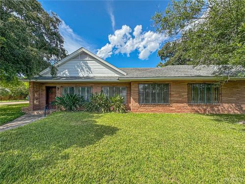 703 E 11th St, Mission, TX, 78572-4218 | Card Image