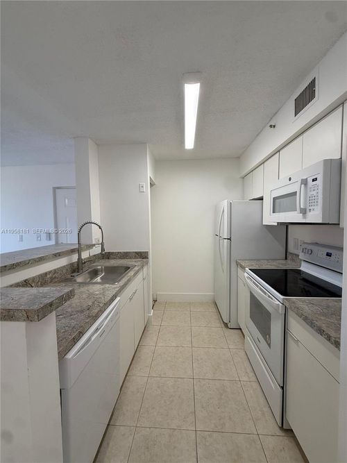 apt-202-2103 Renaissance Blvd, Miramar, FL, 33025-5691 | Card Image