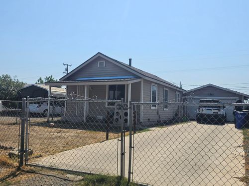 371 N Westside Street, Porterville, CA, 93257 | Card Image