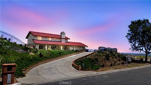 10703 Valley Dr, Riverside, CA, 92505-2001 | Card Image