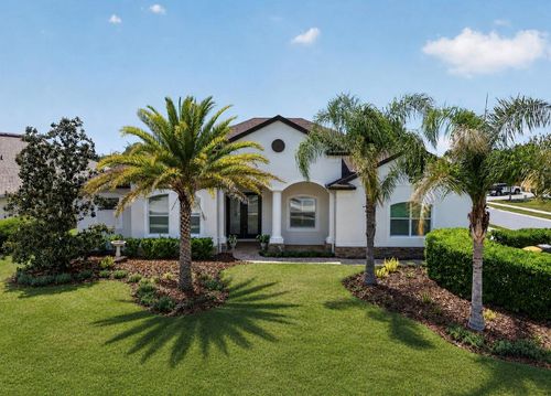 8237 Bridgeport Bay Cir, MOUNT DORA, FL, 32757-8865 | Card Image