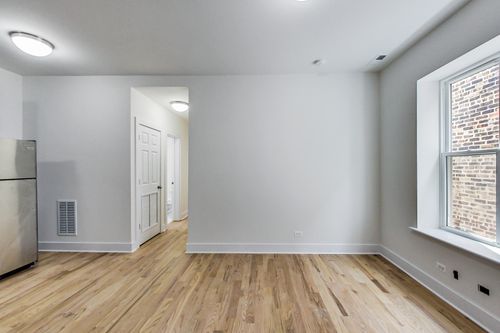 apt-1r-815 Carpenter St, Chicago, IL, 60607-3782 | Card Image