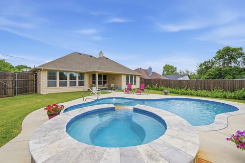 2612 Flora Ln, Denison, TX, 75020-3618 | Card Image