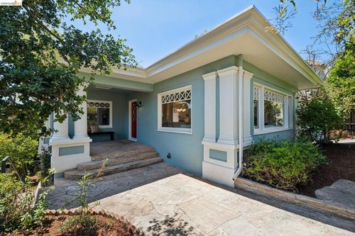 664 Vincente Ave, Berkeley, CA, 94707-1524 | Card Image