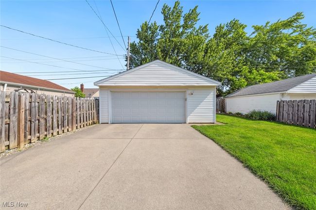 8306 Deerfield Dr, House other with 3 bedrooms, 2 bathrooms and null parking in Parma OH | Image 39