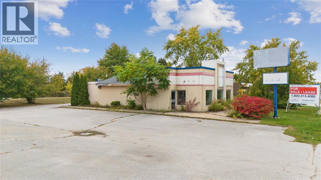 Commercial Sale in Lambton Shores 3