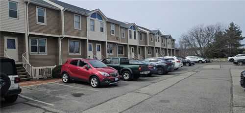 apt-20-3399 Post Rd, Warwick, RI, 02886-7112 | Card Image