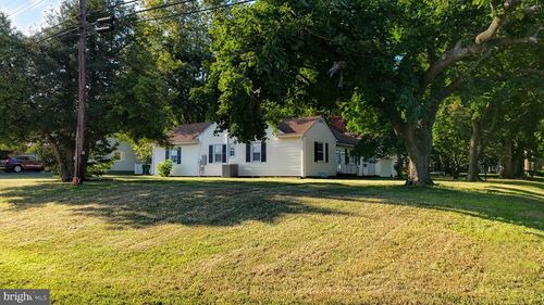 2043 Highland Ave, DOVER, DE, 19901-6222 | Card Image