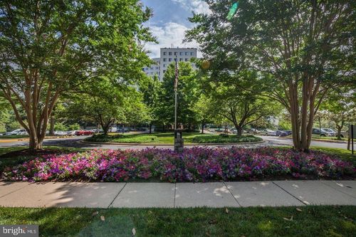 1222-10201 Grosvenor Pl, ROCKVILLE, MD, 20852-4619 | Card Image