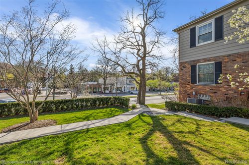 551 N Old Woodward Ave, Birmingham, MI, 48009-3885 | Card Image