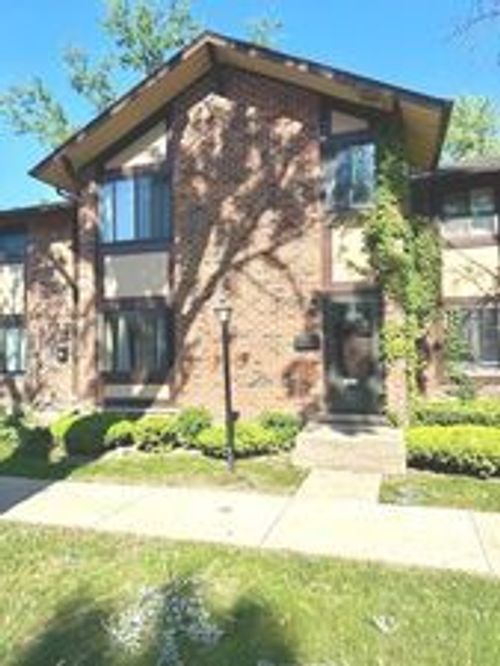 1S215 Stratford Ln, Villa Park, IL, 60181-3606 | Card Image