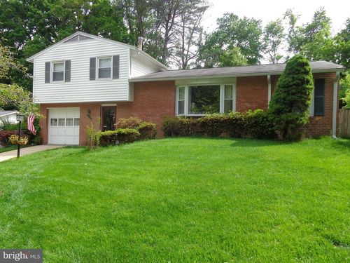 7011 Hadlow Dr, SPRINGFIELD, VA, 22152-3240 | Card Image