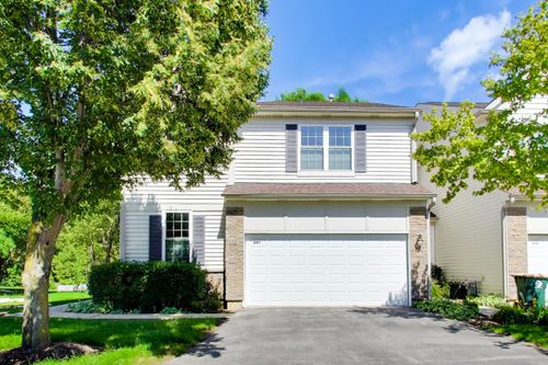 557 Shakespeare Dr, Grayslake, IL, 60030-3368 | Card Image