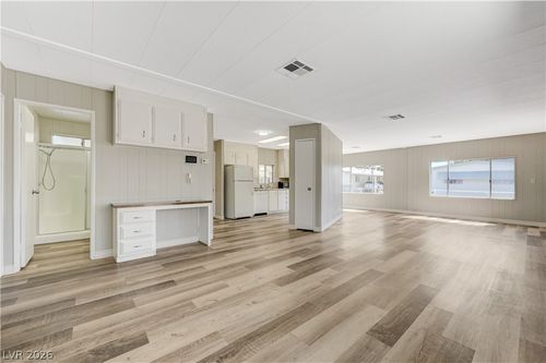 3619 Katmai Dr, Las Vegas, NV, 89122-4036 | Card Image