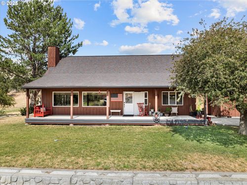 18122 Hulden Ln, Arlington, OR, 97812-6577 | Card Image