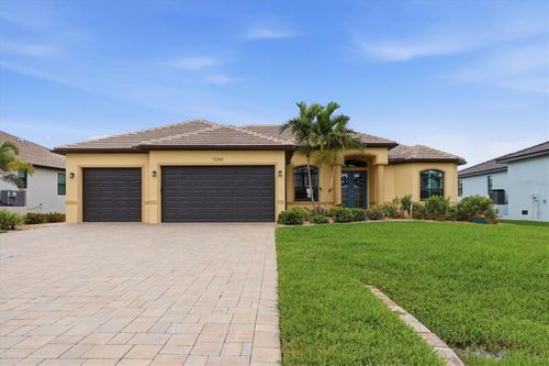 15260 Leipzig Cir, Port Charlotte, FL, 33981-8329 | Card Image