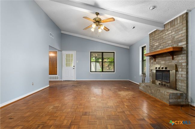 Living Room | Image 6
