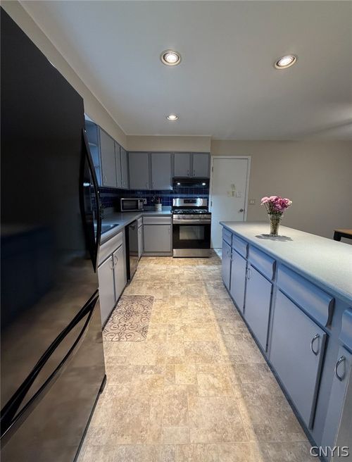 12 Colony Dr, Cortland, NY, 13045-1406 | Card Image