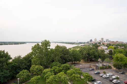 801-655 S Riverside Dr, Memphis, TN, 38103-4618 | Card Image