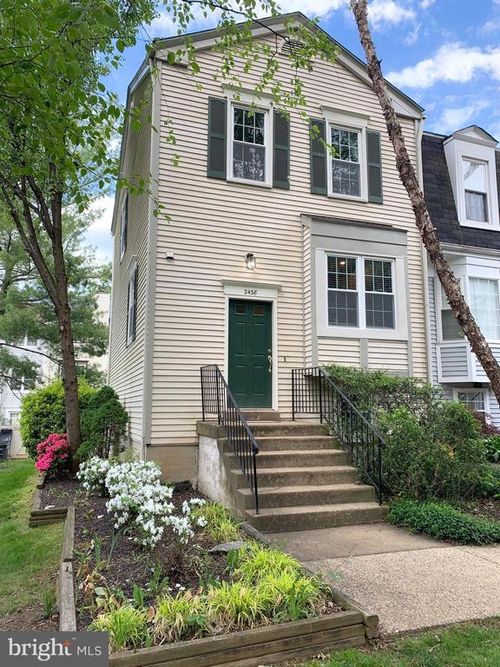 2438 Ridgehampton Ct, RESTON, VA, 20191-2826 | Card Image
