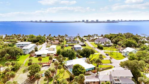 12744 Refuge Ln, Jensen Beach, FL, 34957-2258 | Card Image