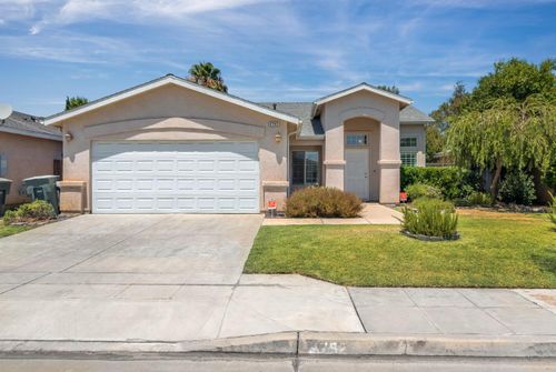 4752 W Fremont Ave, Fresno, CA, 93722-8434 | Card Image
