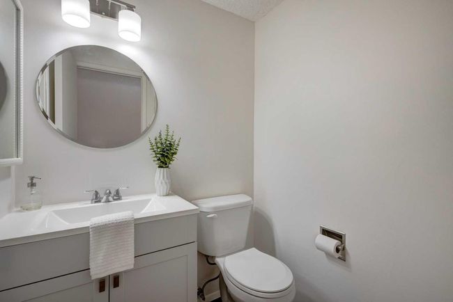 56 - 2300 Oakmoor Drive Sw, Townhouse with 3 bedrooms, 1 bathrooms and 1 parking in Calgary AB | Image 12
