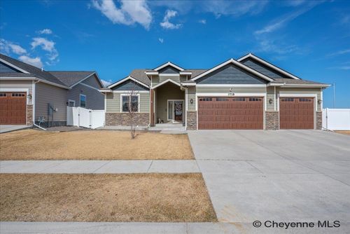 3718 Harvey St, Cheyenne, WY, 82009-4596 | Card Image