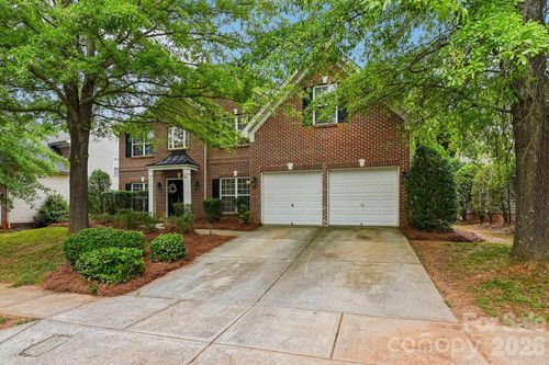 10149 Barrands Ln, Charlotte, NC, 28278-8028 | Card Image