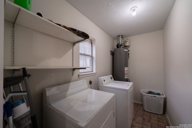 5627 Walzem Rd, Home with 3 bedrooms, 2 bathrooms and null parking in Windcrest TX | Image 15