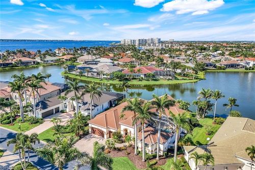 14581 Headwater Bay Ln, FORT MYERS, FL, 33908-4947 | Card Image