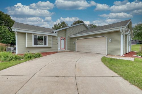 N97W17006 Cheyenne Court, Germantown, WI, 53022 | Card Image