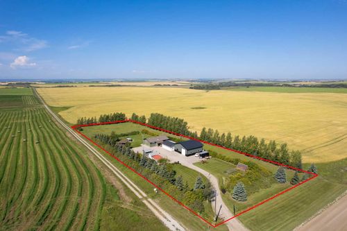 29042 Range Road 32, Rural Mountain View County, AB, T0M1L0 | Card Image