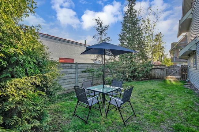 27 - 22977 116 Avenue, Townhouse with 3 bedrooms, 2 bathrooms and 2 parking in Maple Ridge BC | Image 30
