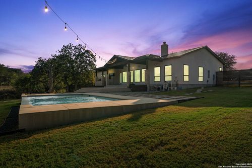 145 Bucks Ln, La Vernia, TX, 78121-5722 | Card Image