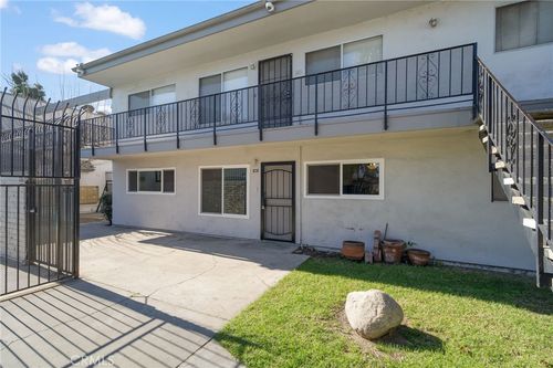 unit-501-5500 Ackerfield Ave, Long Beach, CA, 90805-4966 | Card Image