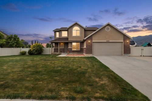 2028 Morningside Dr, Farmington, UT, 84025-2664 | Card Image
